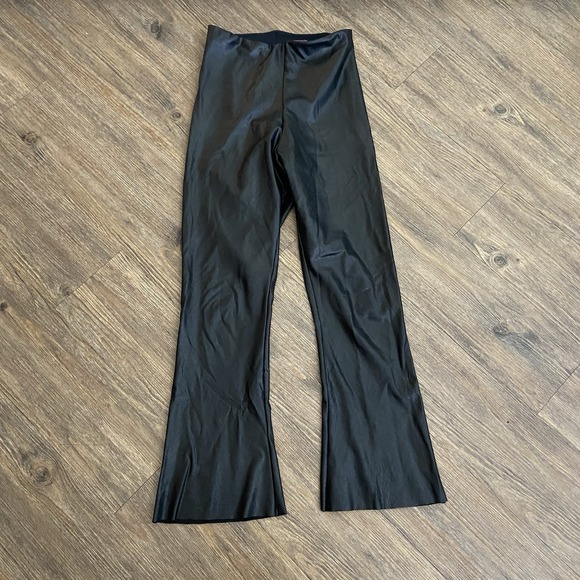 Commando Faux Leather Cropped Black Bootcut Pants Size Medium M - Picture 3 of 8